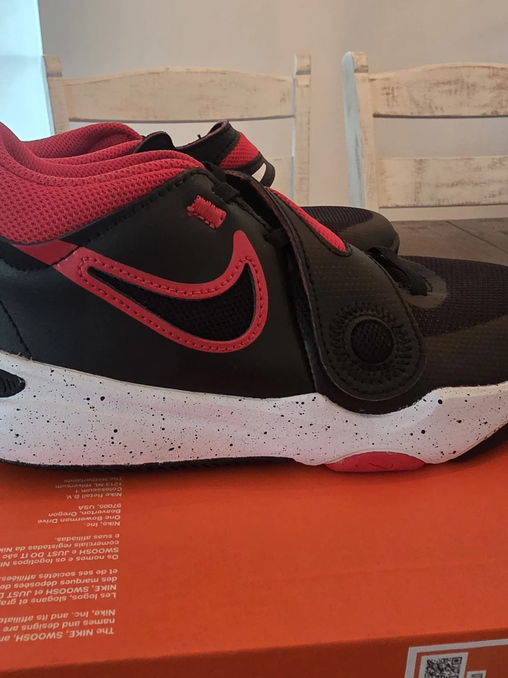 Nike Kids Black & Red Athletic Shoes *NEW*
